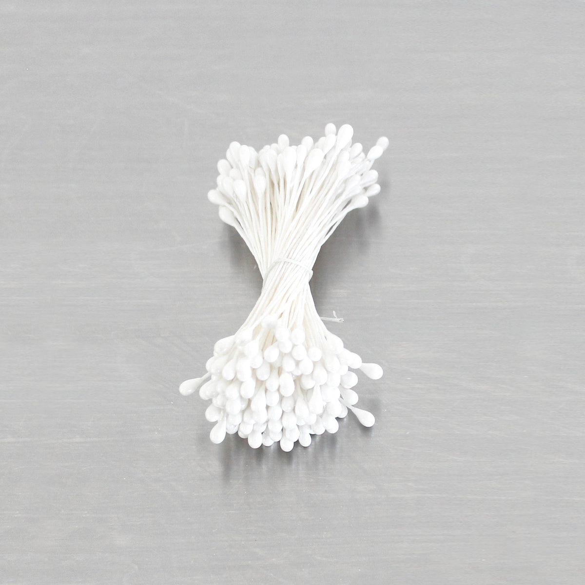 Floral Stamen Pearl White Medium (6pk)