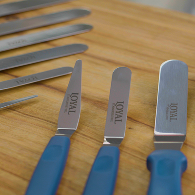 Spatula Angled + Pointed 4in/10cm