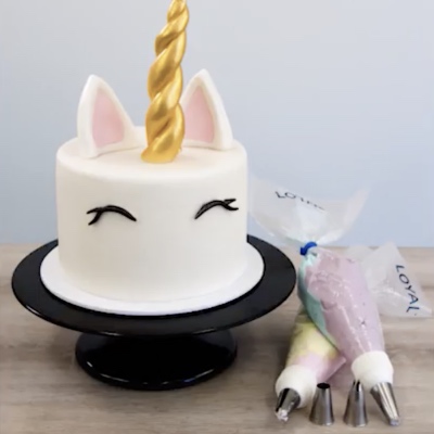 How to decorate a Unicorn Cake